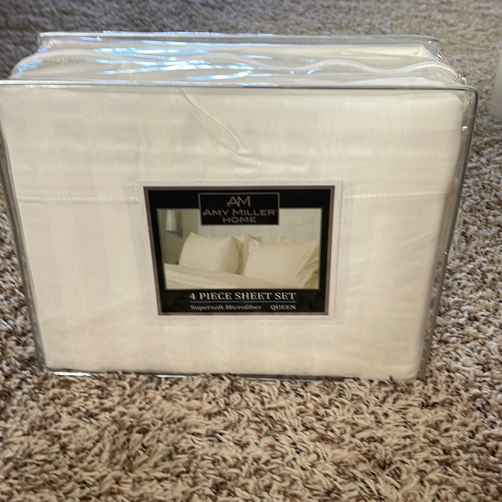 Amy Miller Home Queen Sheets